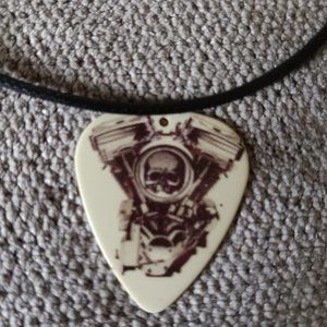 BLACK LABEL SOCIETY GUITAR PICK NECKLACE